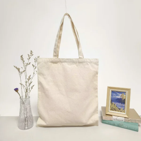 6 Must-Have Canvas Bags for Powerful Brand Promotion 1 A natural-colored canvas bag without a bottom or sides