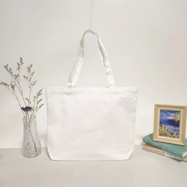 6 Must-Have Canvas Bags for Powerful Brand Promotion 2 A white canvas bag with a bottom gusset and handles.