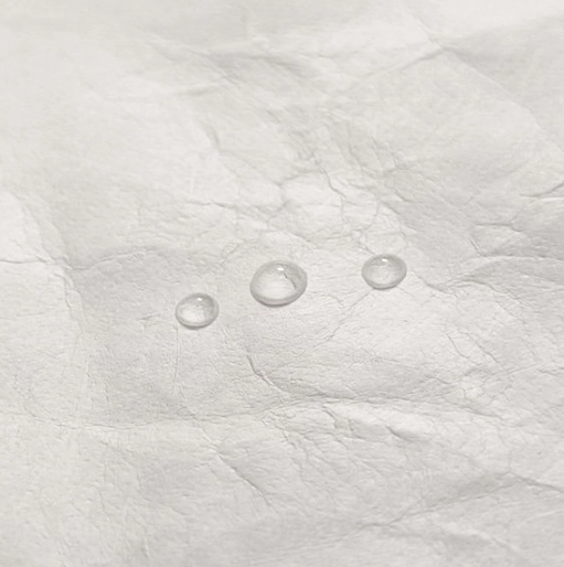 Why Tyvek Bags Are the Top Choice: Unique Advantages Revealed 5 showcasing the waterproof properties of dupont paper tyvek fabric