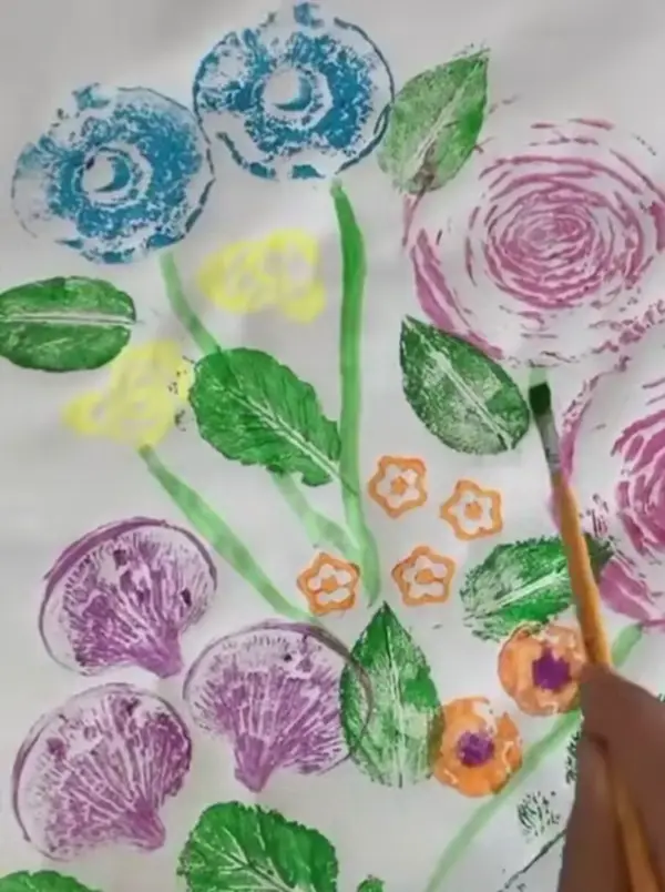18 Creative Ways to Decorate Blank Canvas Tote Bags - Creative DIY Ideas 9 Decorate blank canvas tote bags with vegetable and fruit prints for fun and unique DIY designs