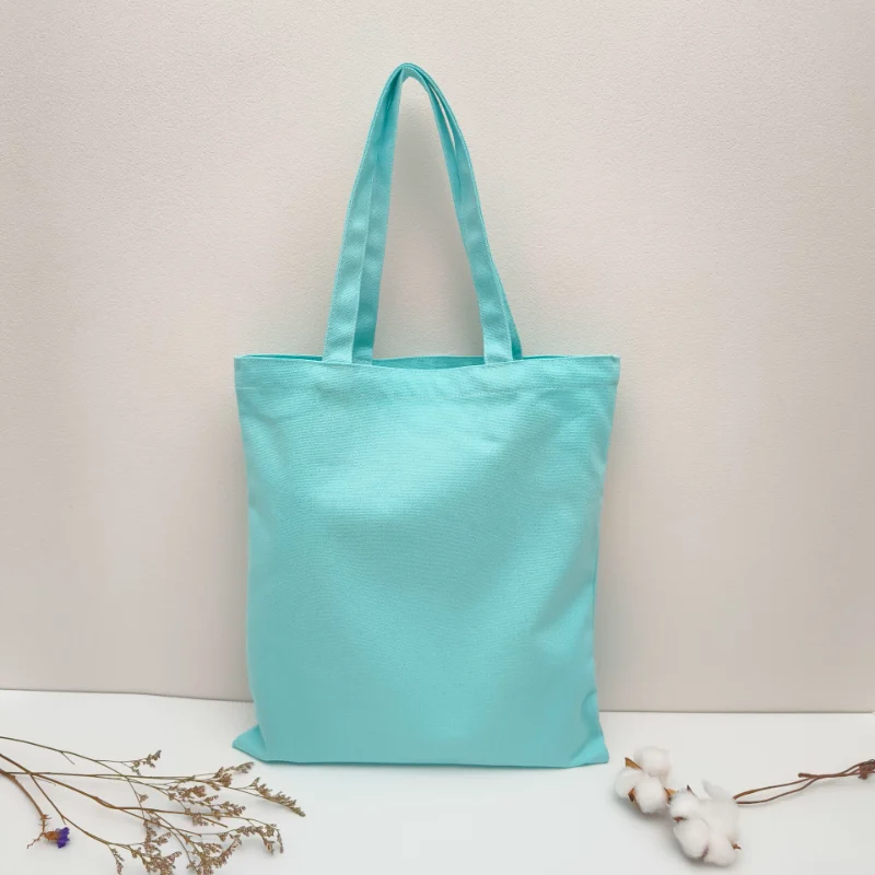 Canvas bags in various designs, highlighting their popularity as durable and eco-friendly accessories