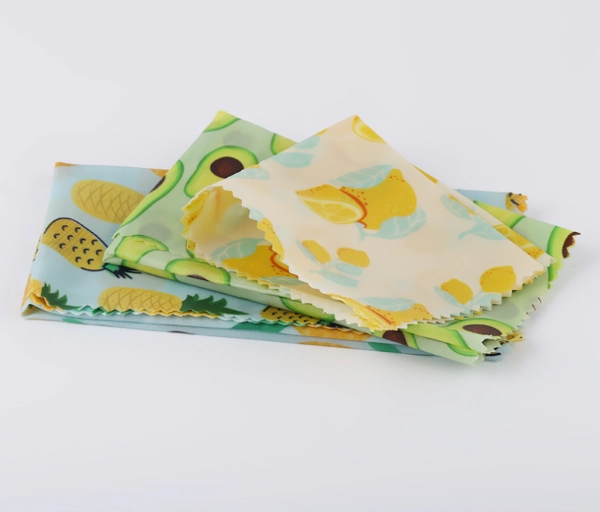 The Ultimate Guide to Choosing the Right Eco-Friendly Bag for Food Storage 8 The Ultimate Guide to Choosing the Right Eco-Friendly Bag for Food Storage - Reduces Food Waste, featuring beeswax wraps, a sustainable alternative for keeping food fresh longer.