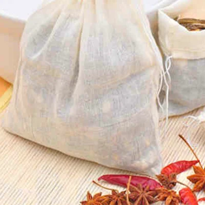The Ultimate Guide to Choosing the Right Eco-Friendly Bag for Food Storage 2 The Ultimate Guide to Choosing the Right Eco-Friendly Bag for Food Storage - Extends Food Shelf Life, featuring an eco-friendly bag storing spices to preserve freshness.