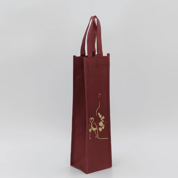 single wine bottle bag burgundy side view with handles