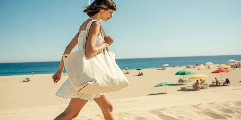 What Is a Tote Bag? A Comprehensive Guide with canvas tote bag on beach