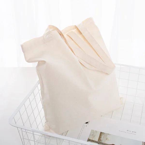 Eco-friendly custom cotton canvas bags for everyday use